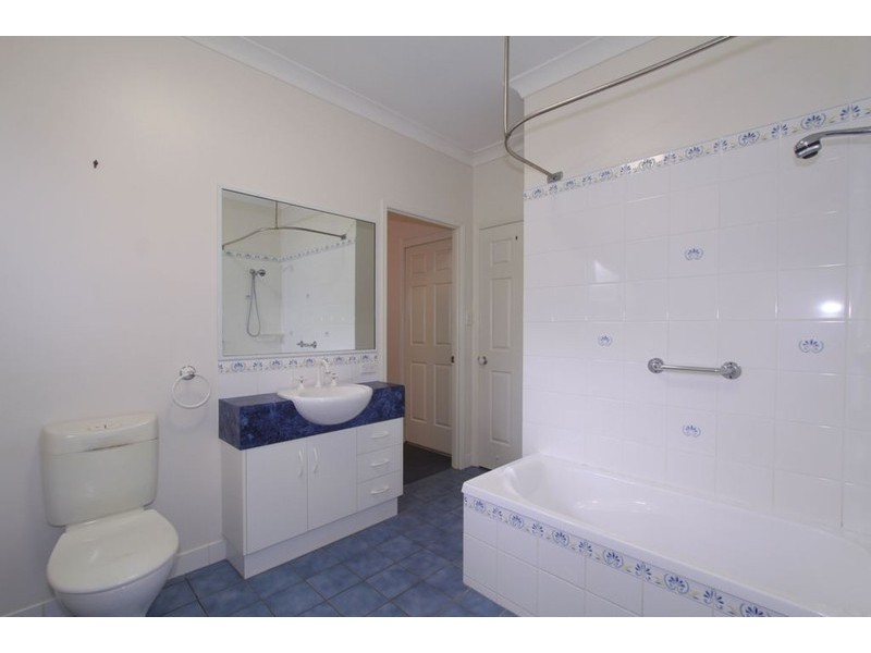 50 Brady Street, Avenell Heights QLD 4670