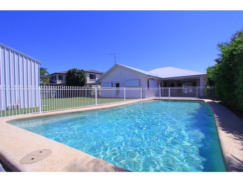 50 Brady Street, Avenell Heights QLD 4670