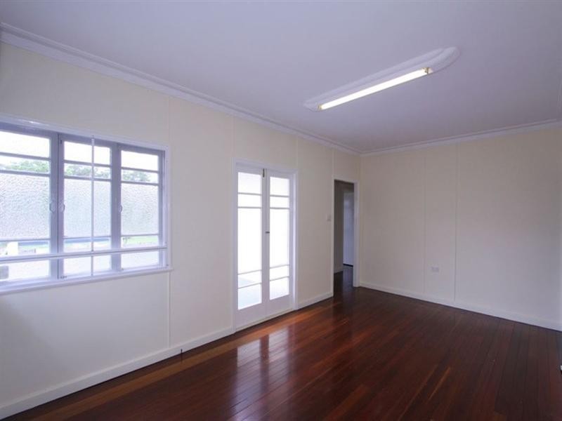 5 Dunkirk Street, Svensson Heights QLD 4670