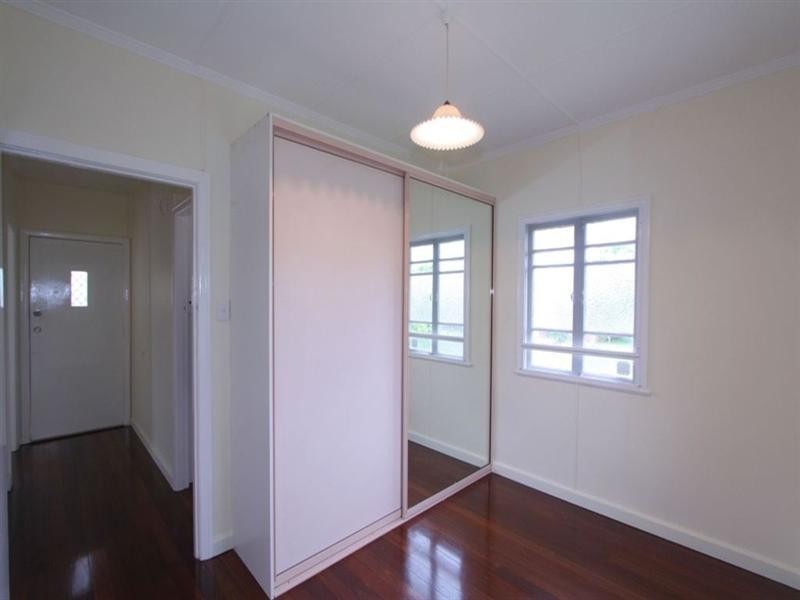 5 Dunkirk Street, Svensson Heights QLD 4670