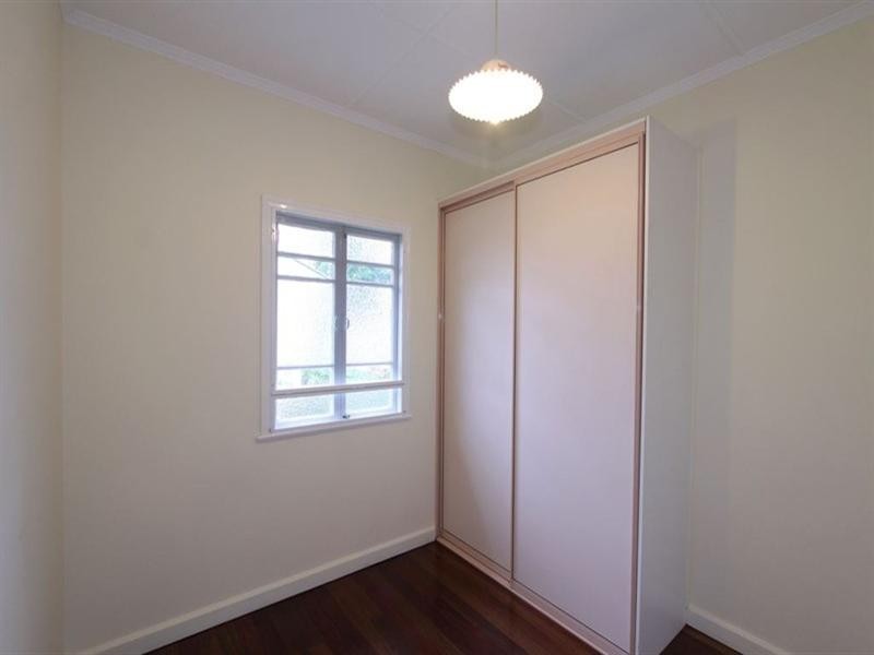 5 Dunkirk Street, Svensson Heights QLD 4670