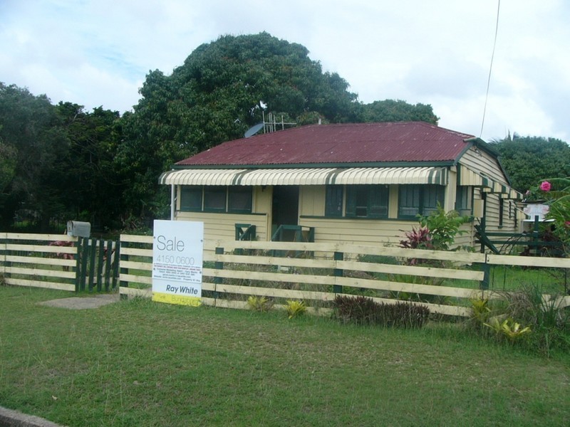 8 Lamb Street, Walkervale QLD 4670