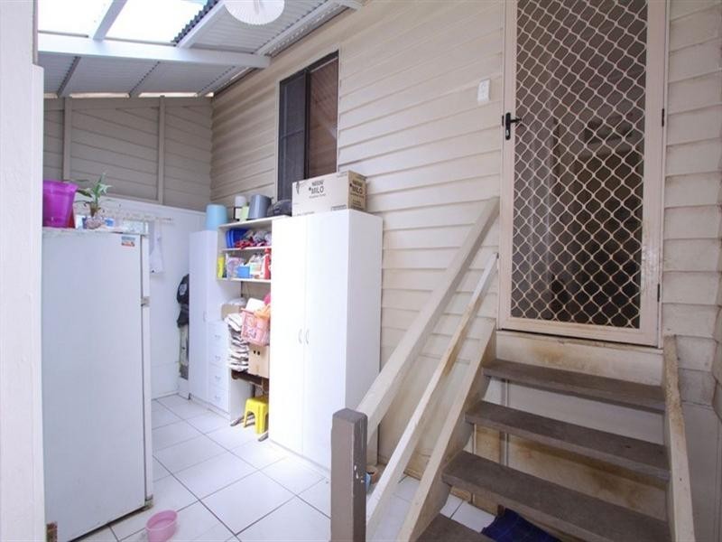 24 Collins Street, Bundaberg East QLD 4670