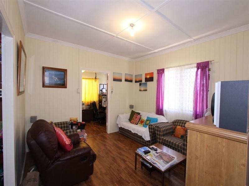 24 Collins Street, Bundaberg East QLD 4670