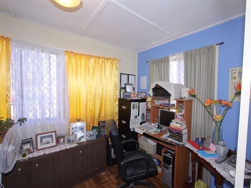 24 Collins Street, Bundaberg East QLD 4670