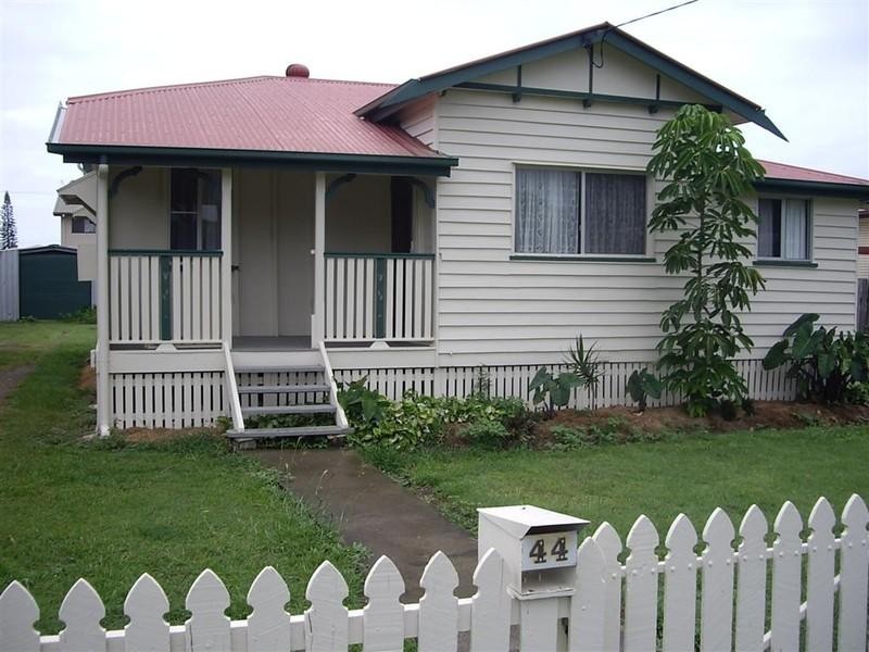 44 Burnett Heads Road, Burnett Heads QLD 4670