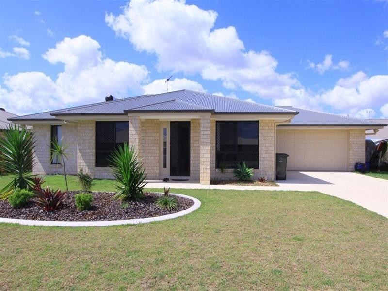 11 Freeman Street, Avoca QLD 4670