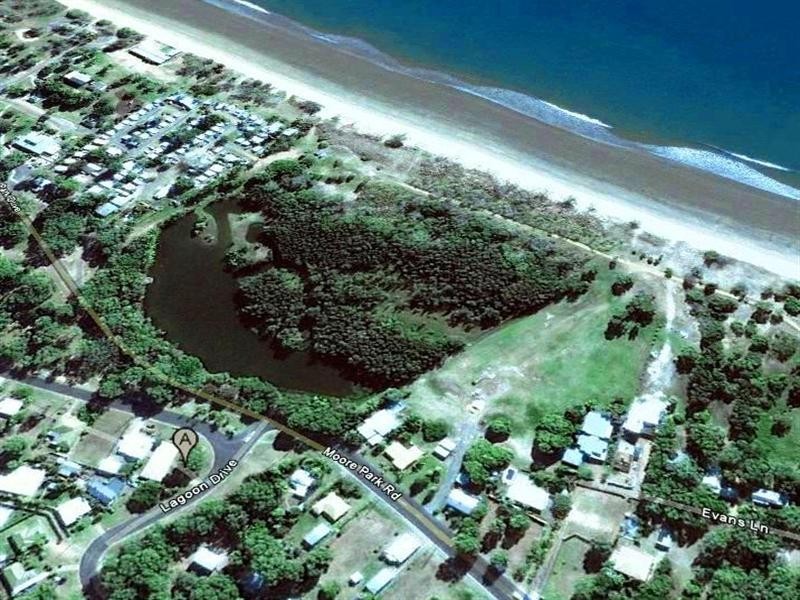 1 Club Avenue, Moore Park Beach QLD 4670