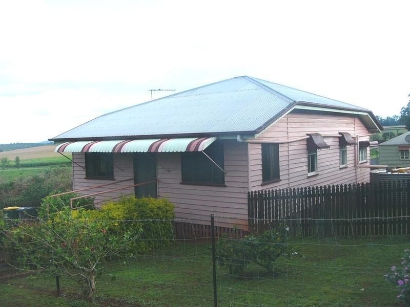 4 Nelson Street, Childers QLD 4660