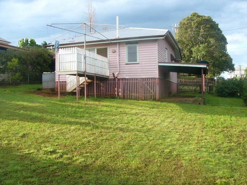 4 Nelson Street, Childers QLD 4660