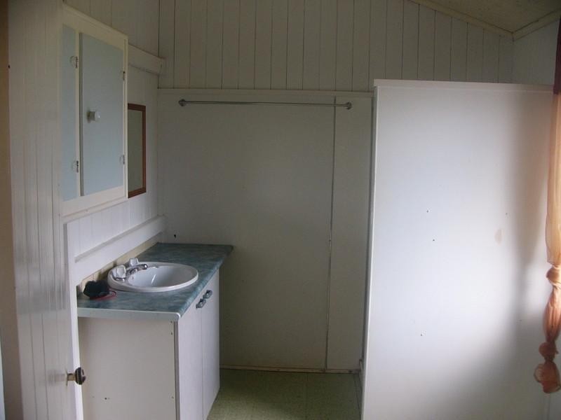 4 Nelson Street, Childers QLD 4660