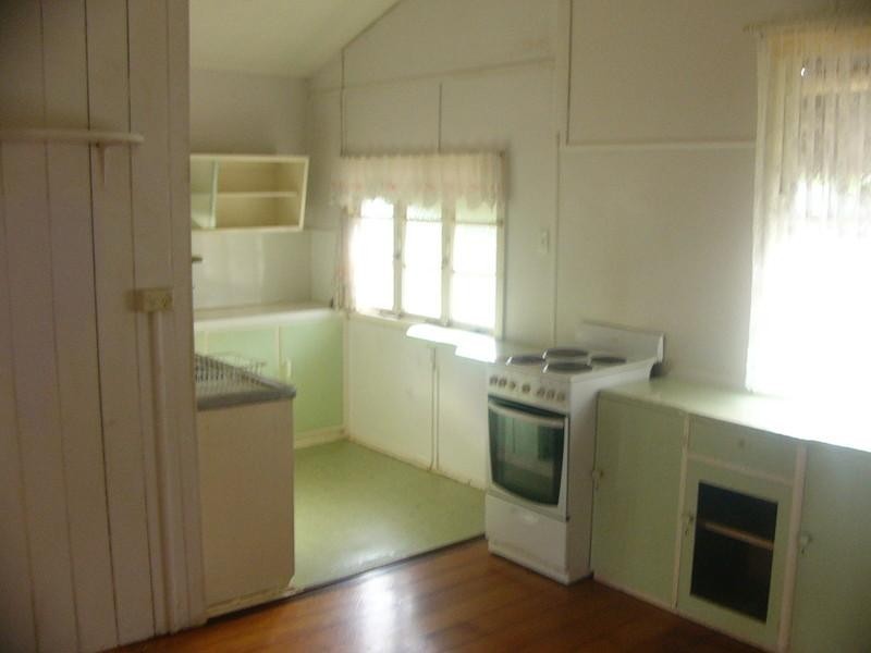 4 Nelson Street, Childers QLD 4660