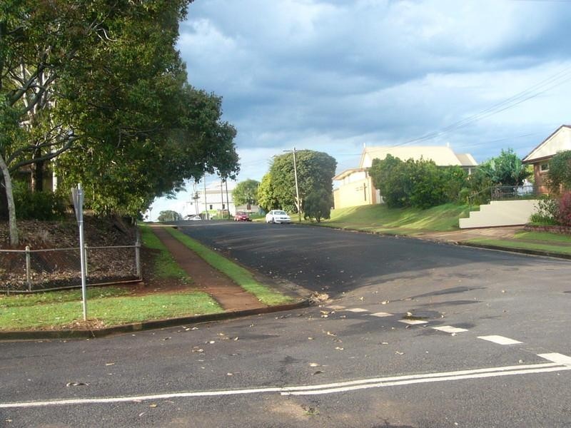 4 Nelson Street, Childers QLD 4660