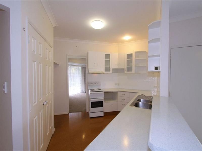 50 Brady Street, Avenell Heights QLD 4670