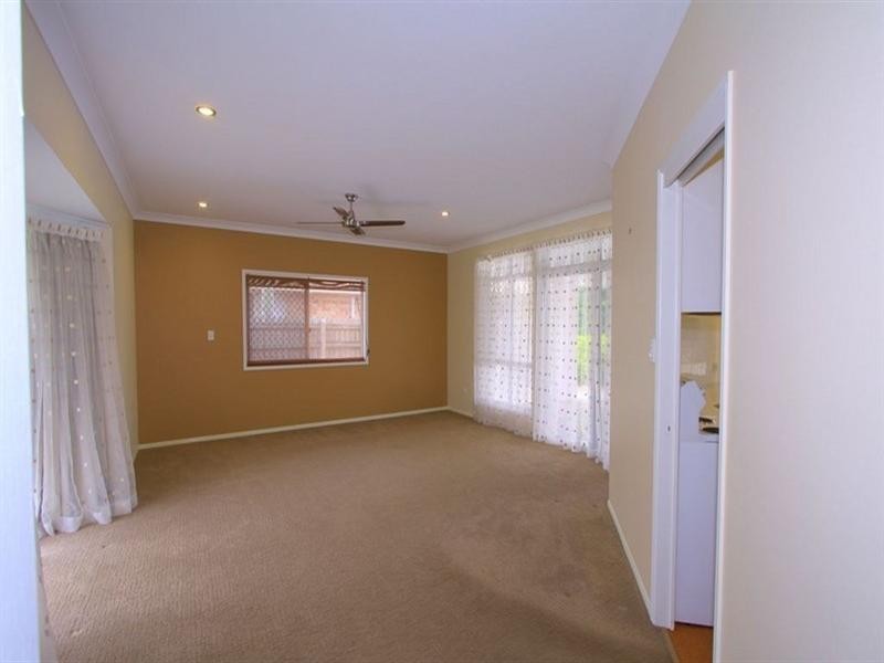 50 Brady Street, Avenell Heights QLD 4670
