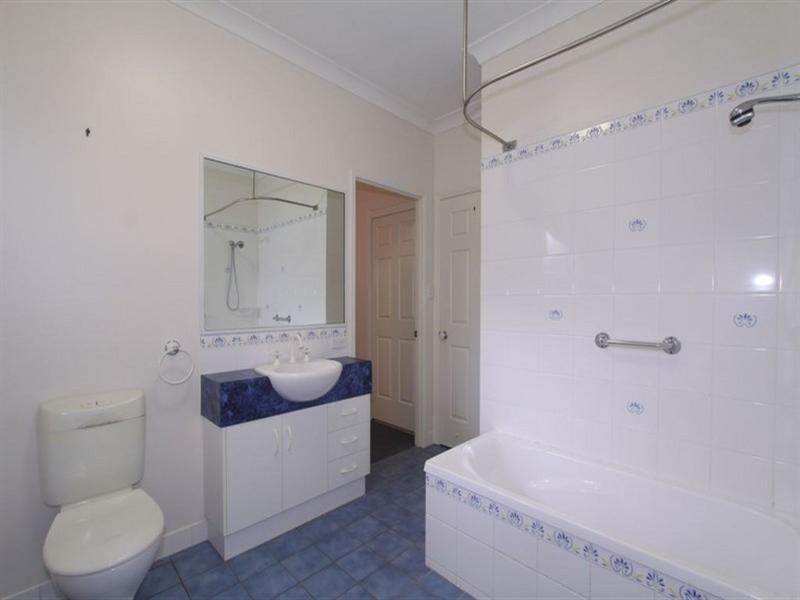 50 Brady Street, Avenell Heights QLD 4670