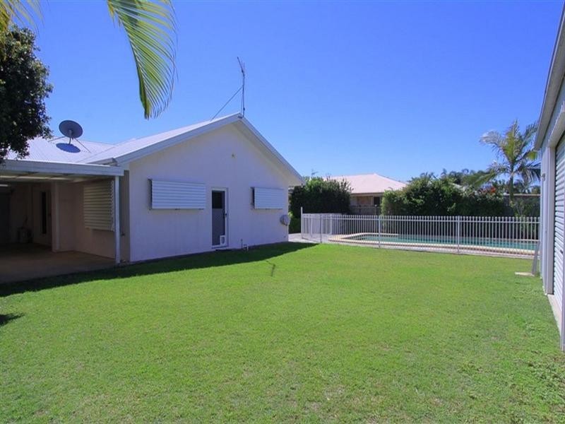 50 Brady Street, Avenell Heights QLD 4670