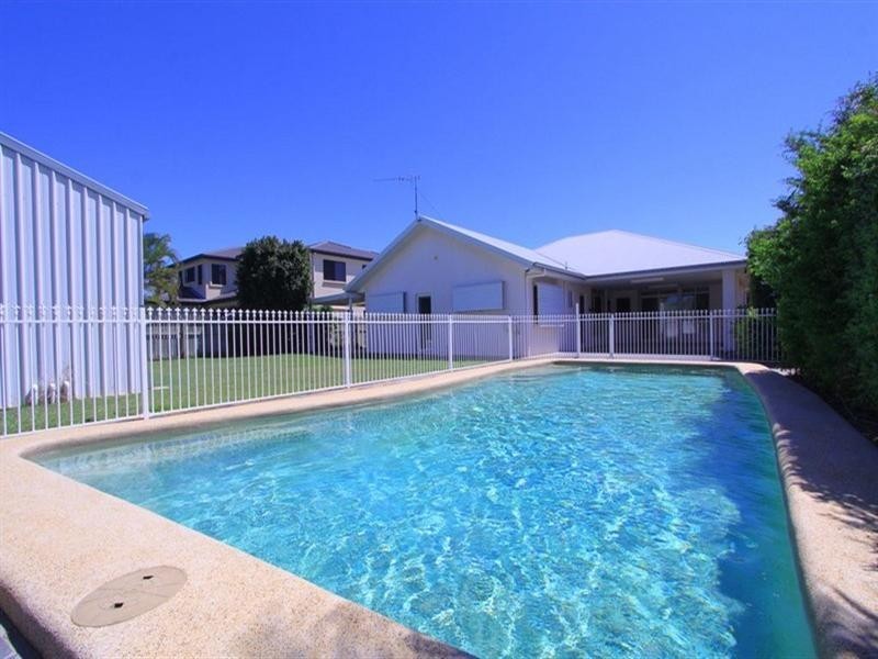 50 Brady Street, Avenell Heights QLD 4670