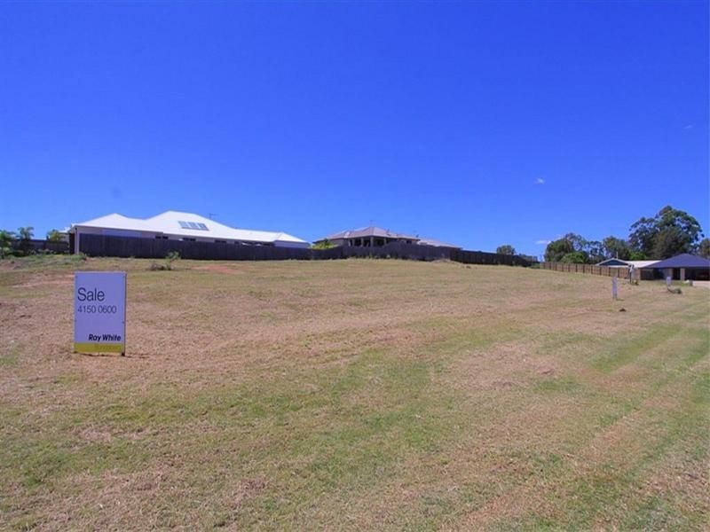 6 Pinnacle Court, Avoca QLD 4670