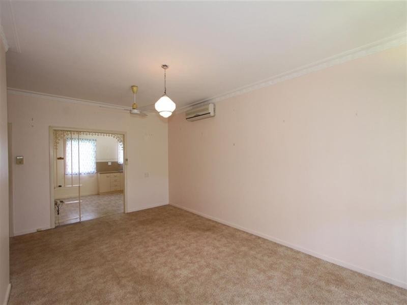 17 Lloyd Street, Walkervale QLD 4670