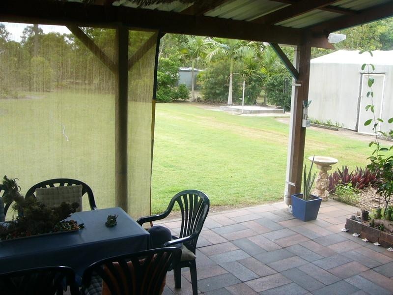 2 Park Estate Drive, Branyan QLD 4670