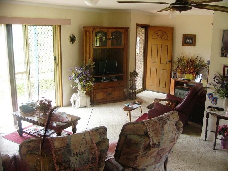 2 Park Estate Drive, Branyan QLD 4670