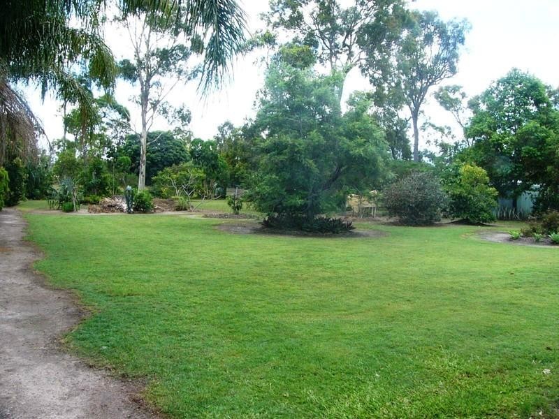 2 Park Estate Drive, Branyan QLD 4670