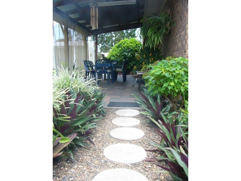 2 Park Estate Drive, Branyan QLD 4670