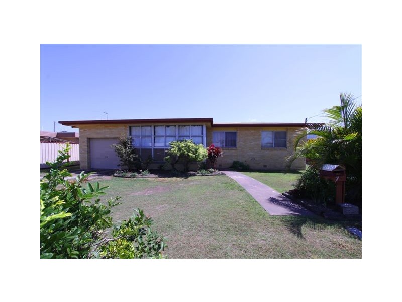 7 Lucas Street, Kepnock QLD 4670