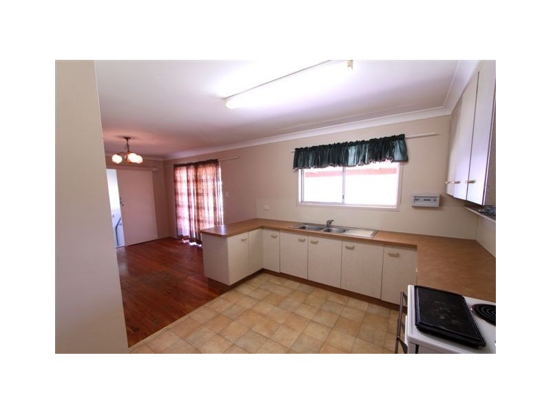 7 Lucas Street, Kepnock QLD 4670