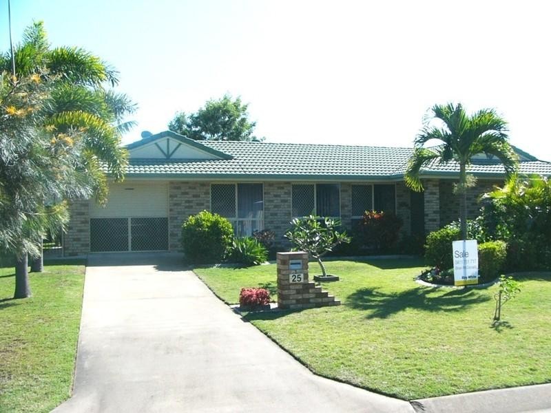 25 Acacia Street, Moore Park Beach QLD 4670