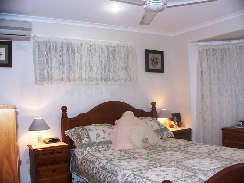 25 Acacia Street, Moore Park Beach QLD 4670