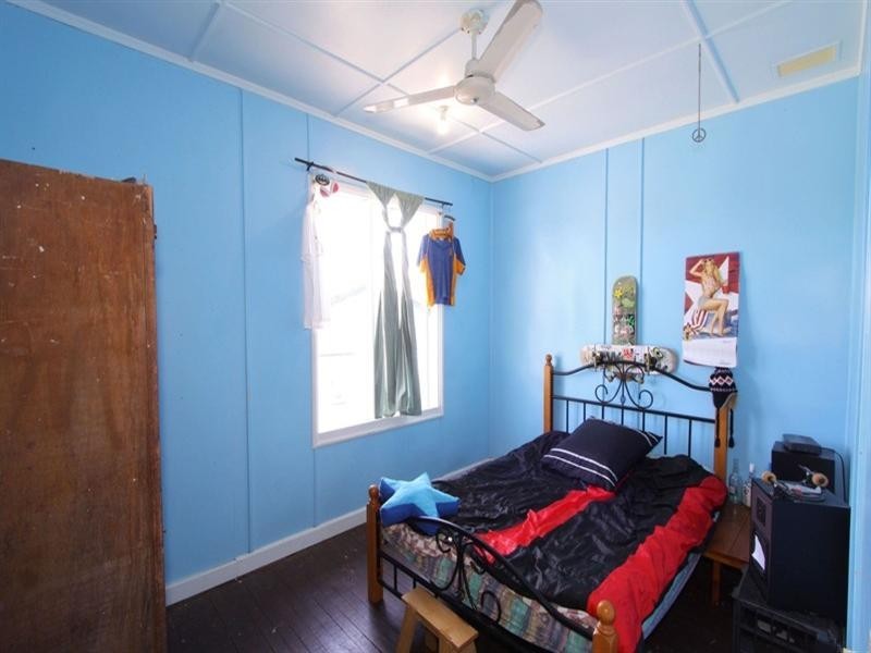 10 Eriksen Street, Svensson Heights QLD 4670