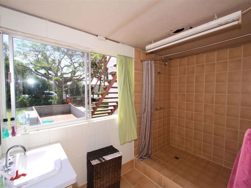 10 Eriksen Street, Svensson Heights QLD 4670