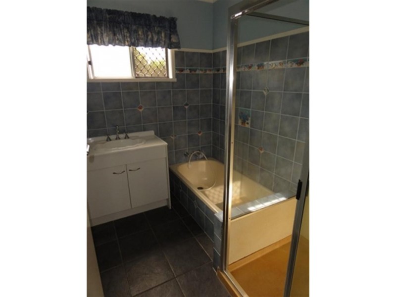 12 Mott Street, Avoca QLD 4670