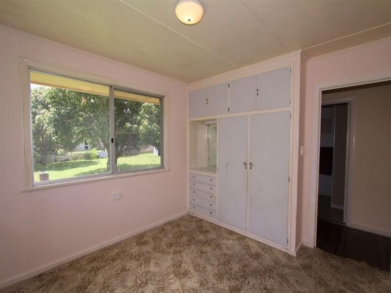 6 Brasch Street, Kepnock QLD 4670