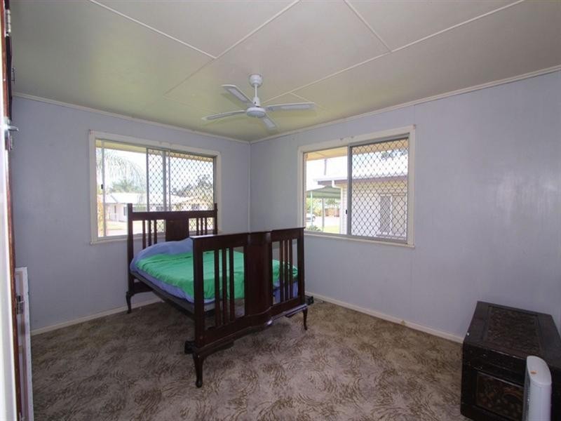 6 Brasch Street, Kepnock QLD 4670