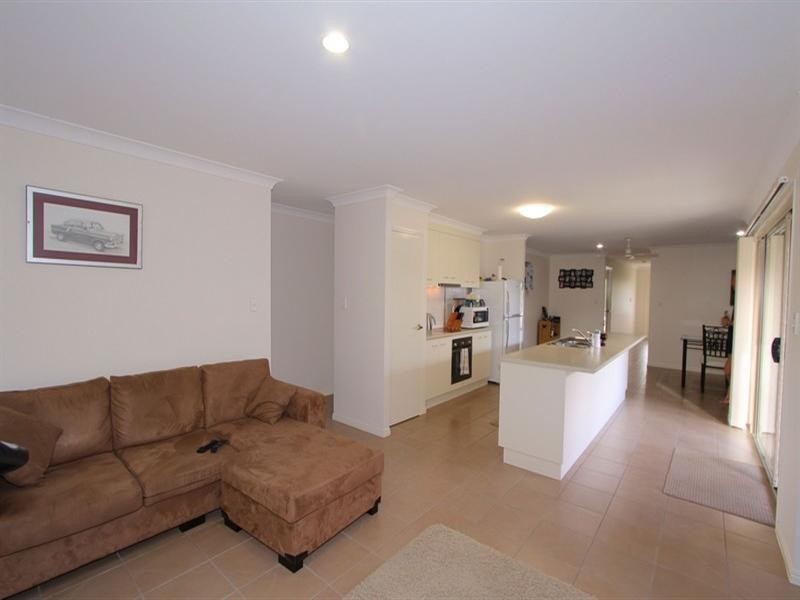 21 Green Avenue, Branyan QLD 4670