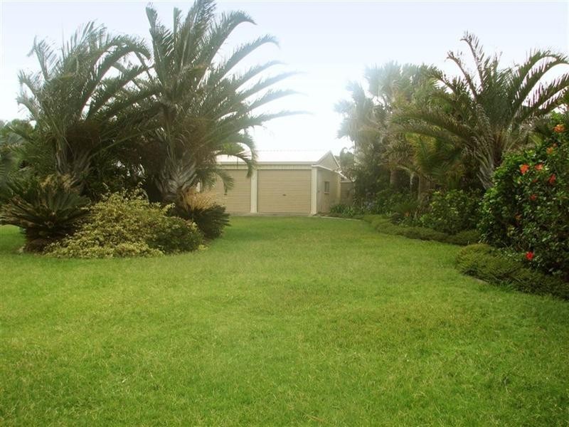 3 Mokera Street, Coral Cove QLD 4670