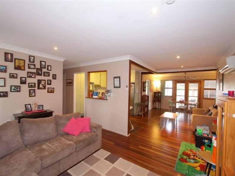 14 Wilson Street, Kepnock QLD 4670