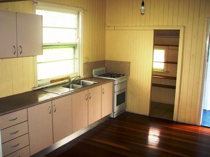 3 Lamb Street, Walkervale QLD 4670