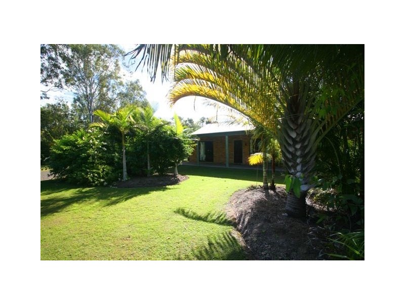 32 Pleasant Drive, Sharon QLD 4670