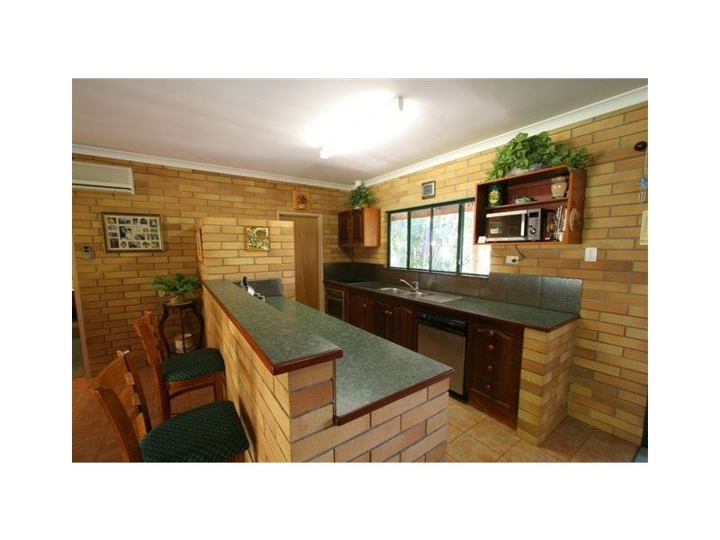 32 Pleasant Drive, Sharon QLD 4670