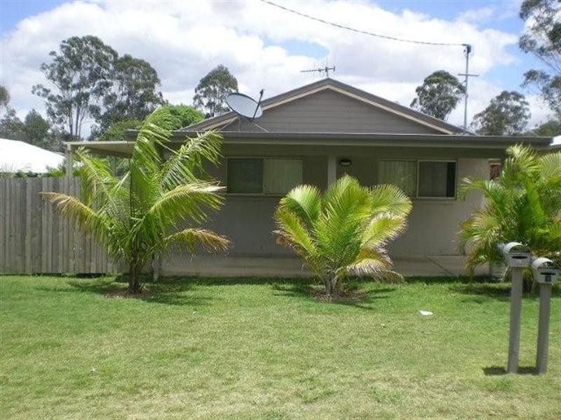 1/25 High School Road, Gin Gin QLD 4671