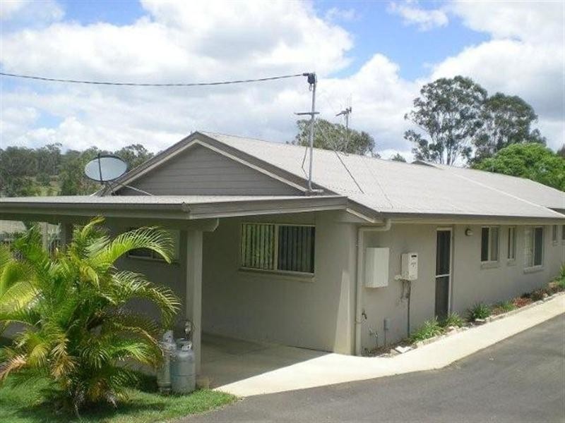 1/25 High School Road, Gin Gin QLD 4671