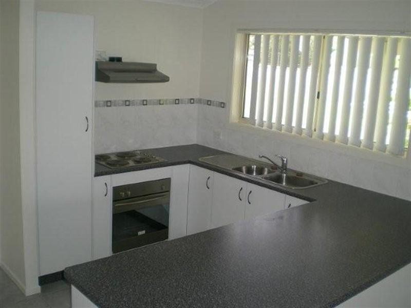 1/25 High School Road, Gin Gin QLD 4671