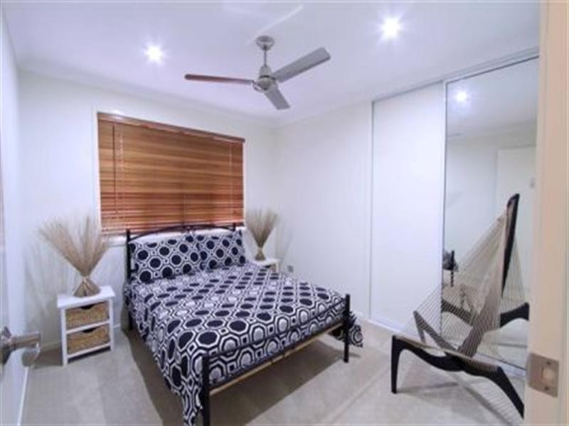 15 Mountney Street, Avoca QLD 4670