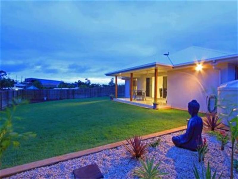 15 Mountney Street, Avoca QLD 4670