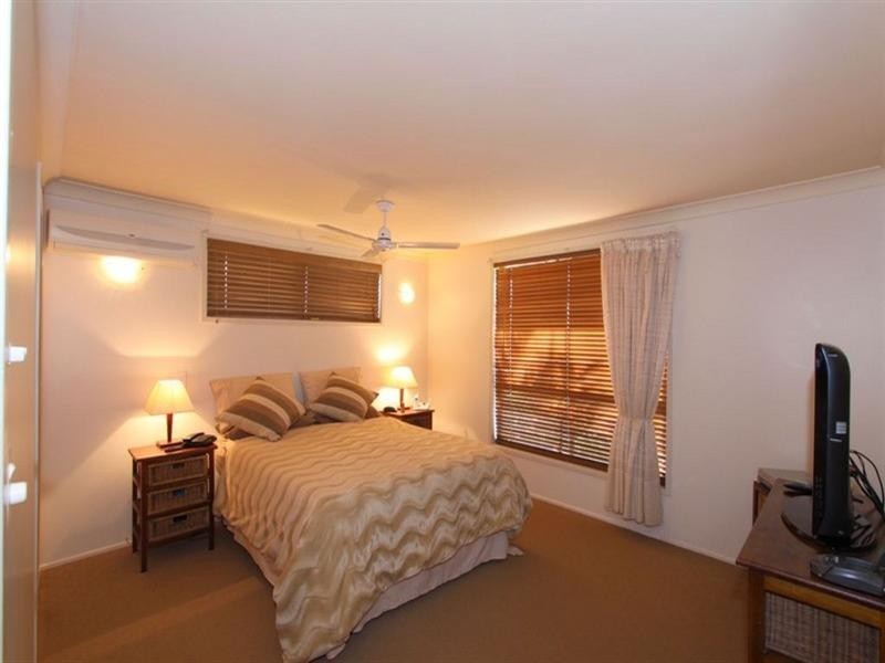 18 Barellan Parade, Bundaberg East QLD 4670