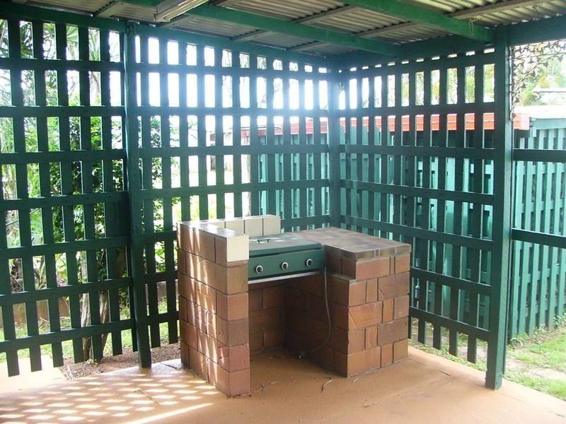 527 Gin Gin Road, Bundaberg North QLD 4670